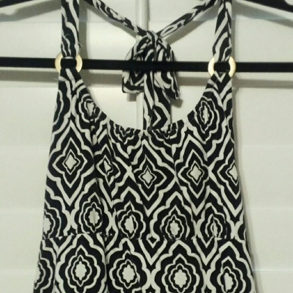 Halter top - Picture 2 of 3